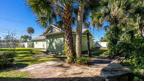 210 S Railroad St, Bunnell, FL 32110